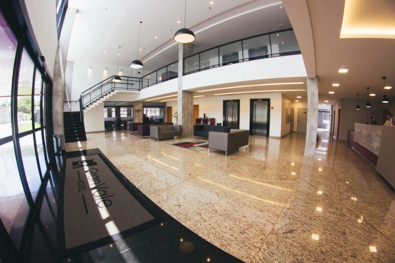 Summit Suites Hotel Касапава Екстер'єр фото